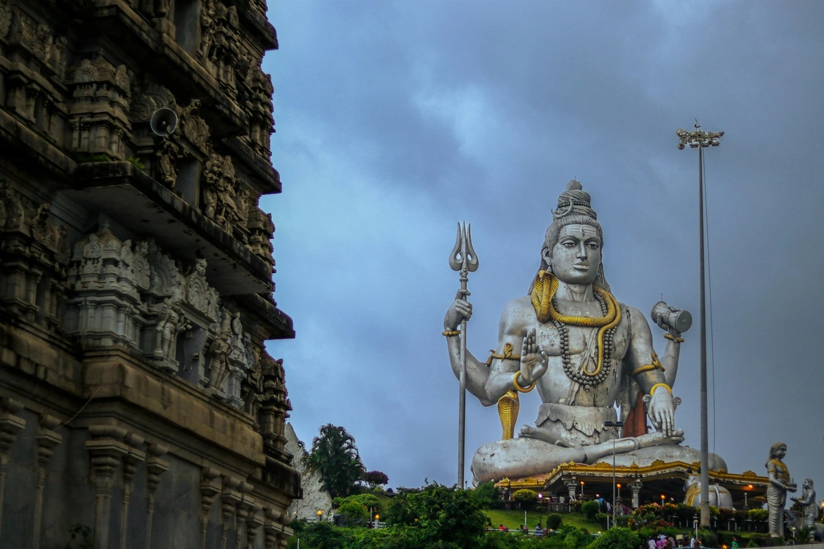 The magnificent Shiva statue at Murudeshwar temple, overlooking the Arabian Sea